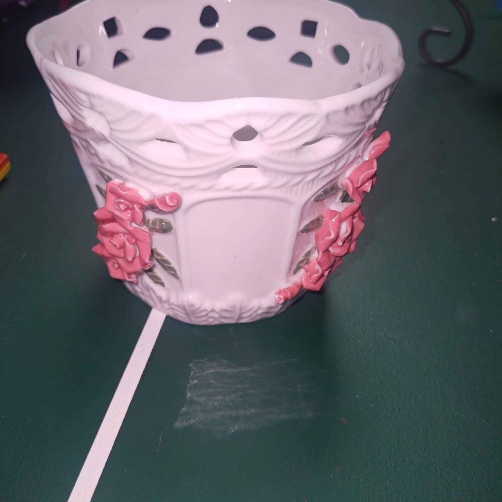 Vintage Bloom Rite Ceramic Planter with Roses - Picture 2 of 6